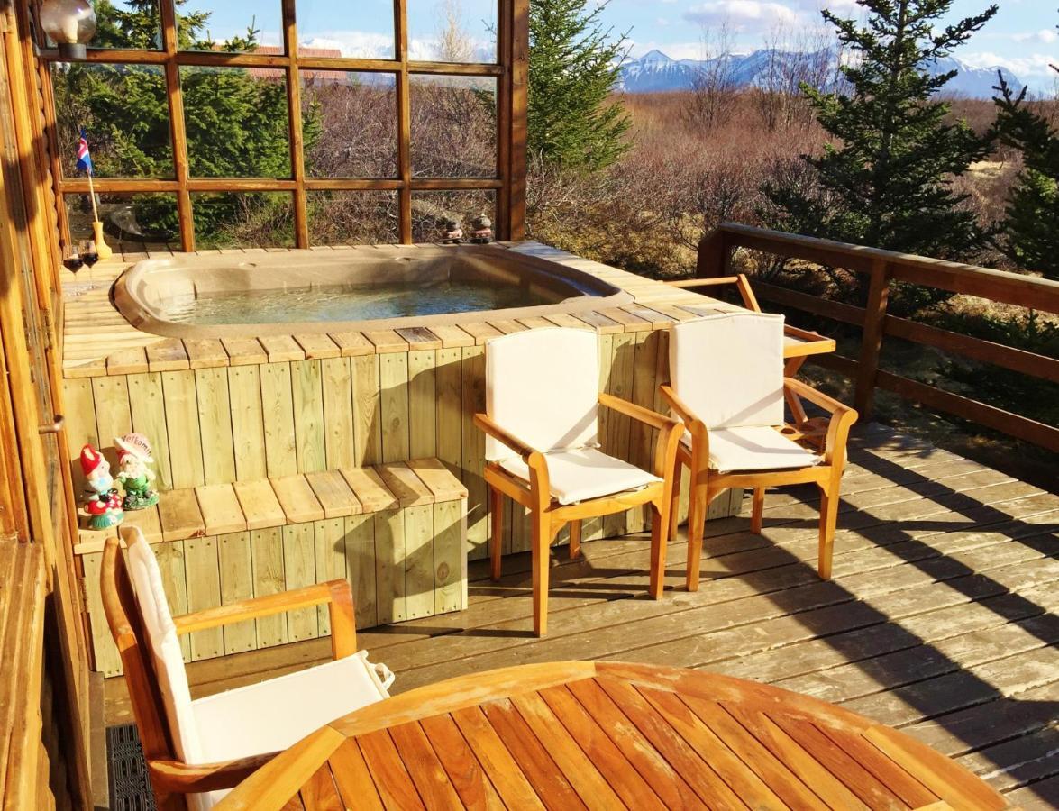 Holt Villa Jarthlangsstathir ภายนอก รูปภาพ